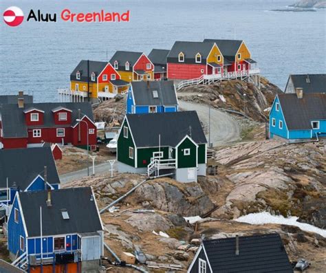 how many people live in greenland.